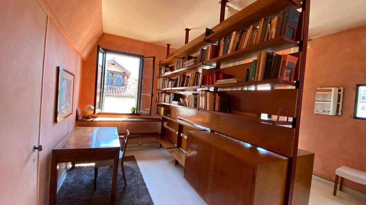 Ca' Romantica - Big Appartment At Accademia เวนิส ภายนอก รูปภาพ